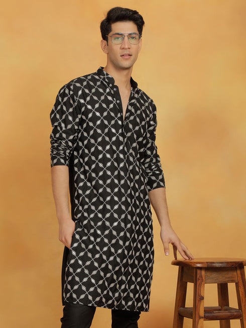Vastramay Men's Black Cotton Blend Kurta